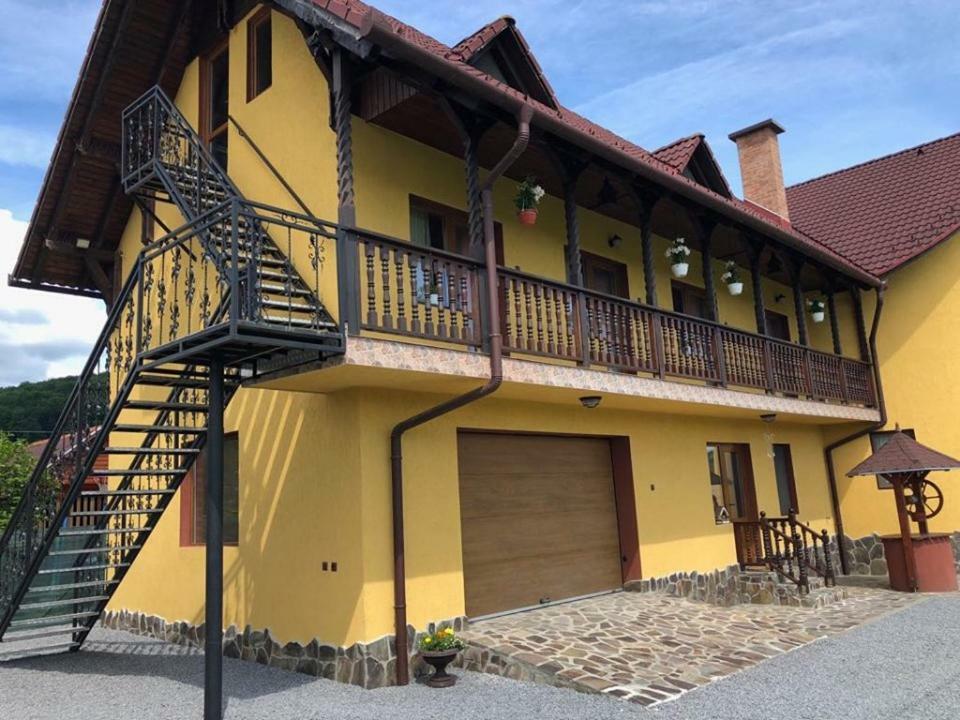 Casa Bambi Hotell Sovata Eksteriør bilde